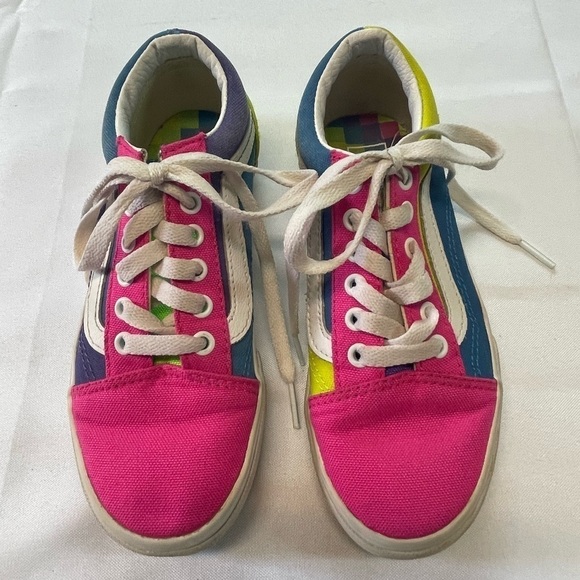 Girls VANS off the wall neon and white. Gently worn size 1. - Picture 6 of 6